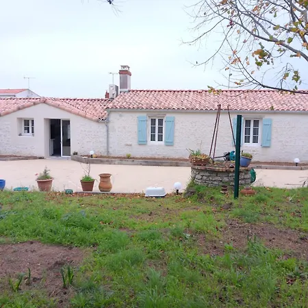 Maison Familiale Au Centre Du Bourg, Animaux Sur Demande - Fr-1-476-251 בית נופש *