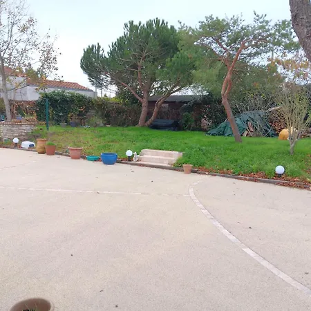 Maison Familiale Au Centre Du Bourg, Animaux Sur Demande - Fr-1-476-251 Dom wakacyjny *