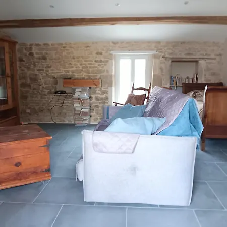 Holiday home Maison Familiale Au Centre Du Bourg, Animaux Sur Demande - Fr-1-476-251