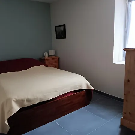 Maison Familiale Au Centre Du Bourg, Animaux Sur Demande - Fr-1-476-251