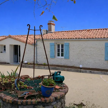 Holiday home Maison Familiale Au Centre Du Bourg, Animaux Sur Demande - Fr-1-476-251 *