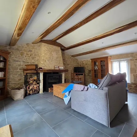 Holiday home Maison Familiale Au Centre Du Bourg, Animaux Sur Demande - Fr-1-476-251