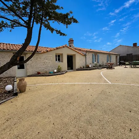 Maison Familiale Au Centre Du Bourg, Animaux Sur Demande - Fr-1-476-251