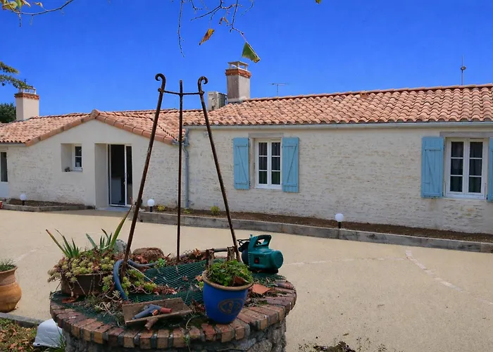 Casa vacanze Maison Familiale Au Centre Du Bourg, Animaux Sur Demande - Fr-1-476-251 *